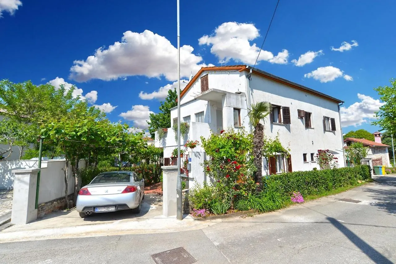 Apartments With A Parking Space Kukci, Porec - 20797