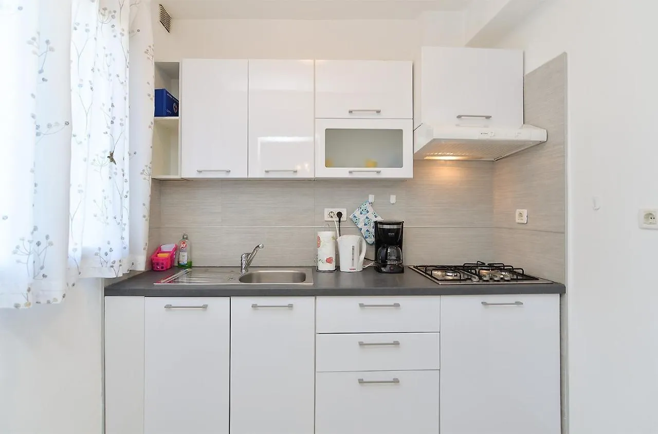 Apartments With A Parking Space Kukci, Porec - 20797