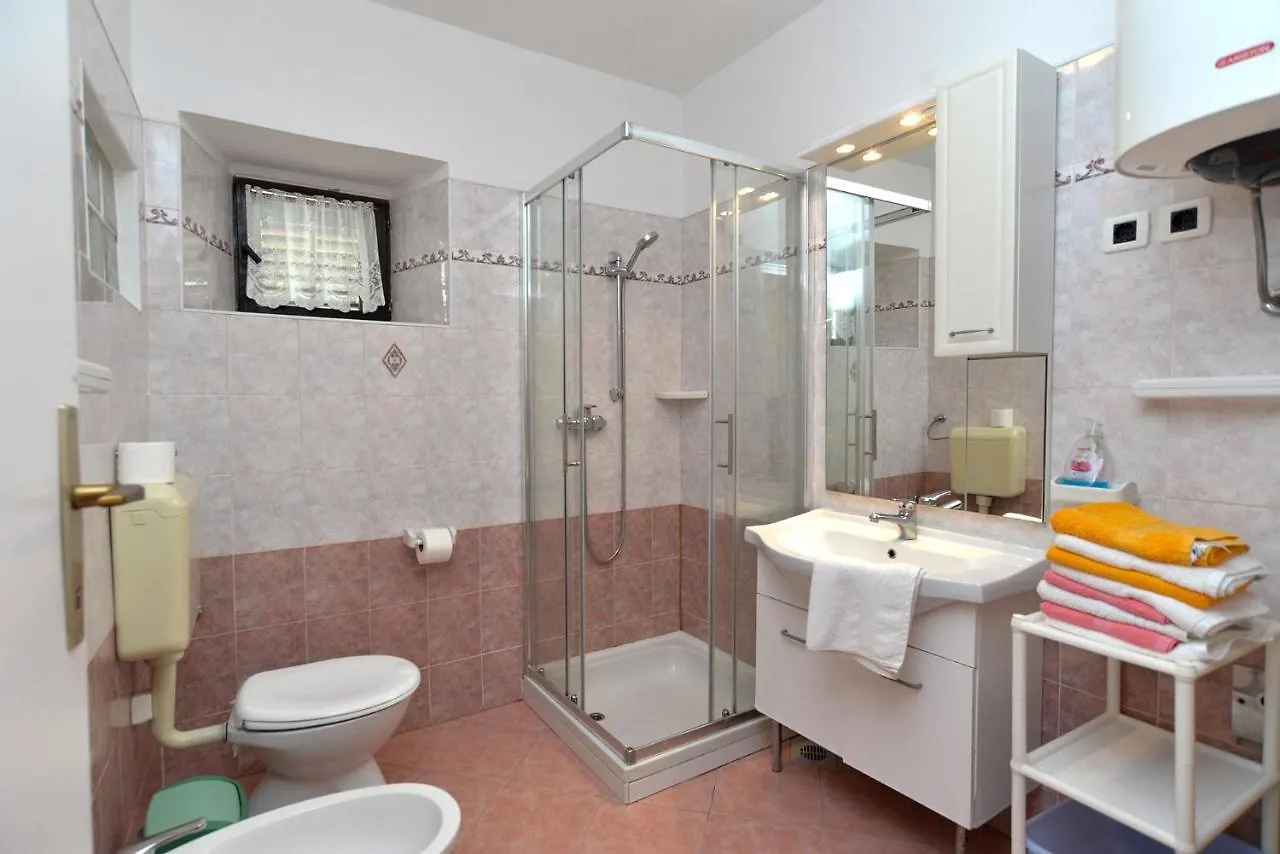 Apartments With A Parking Space Kukci, Porec - 20797