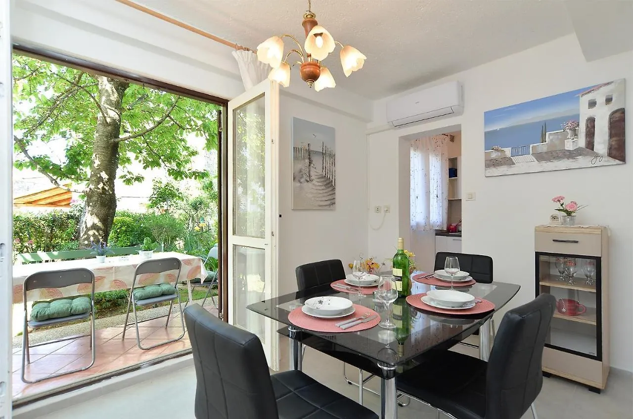 Apartments With A Parking Space Kukci, Porec - 20797