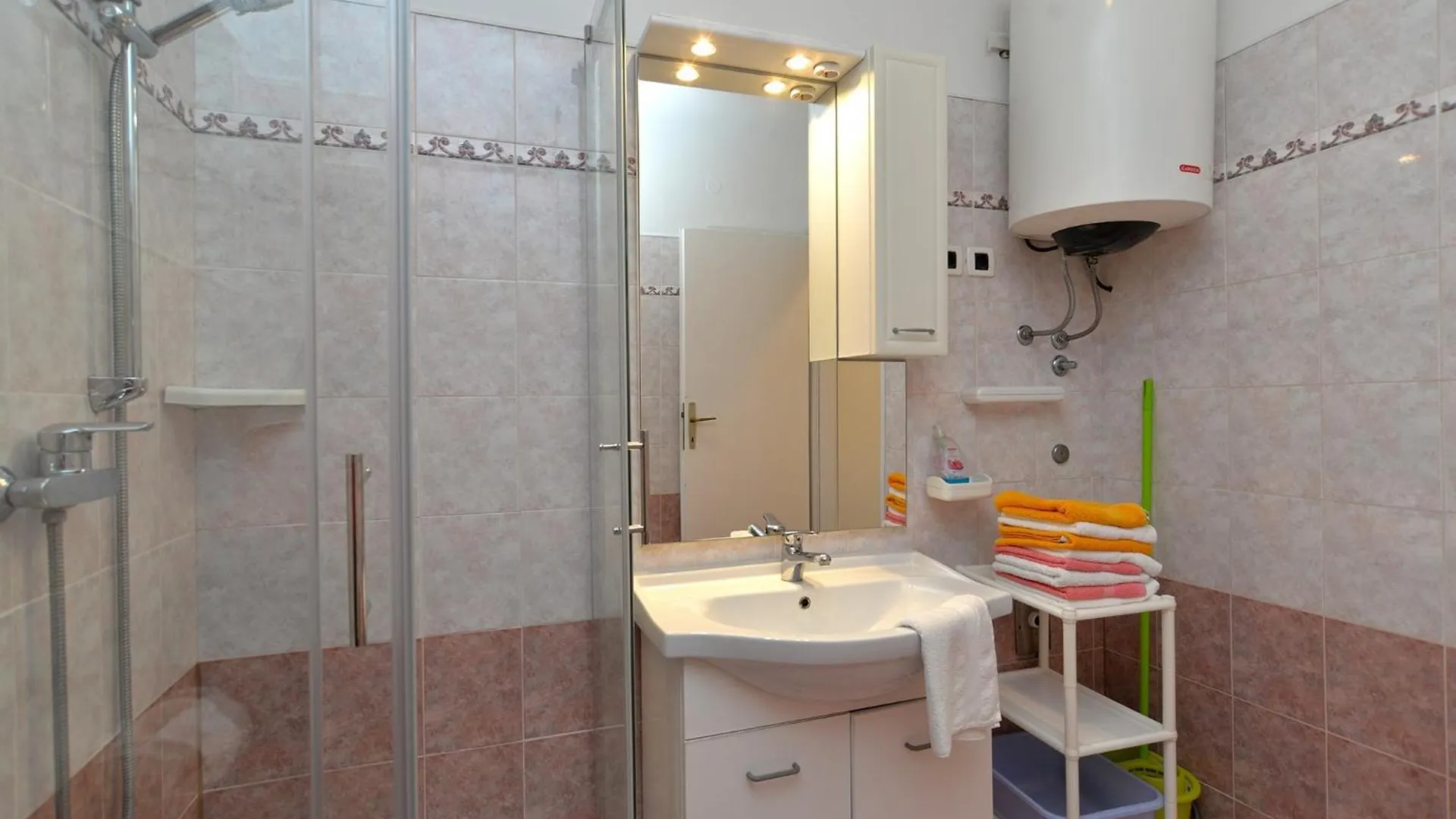 Apartments With A Parking Space Kukci, Porec - 20797 0*,  Croatia
